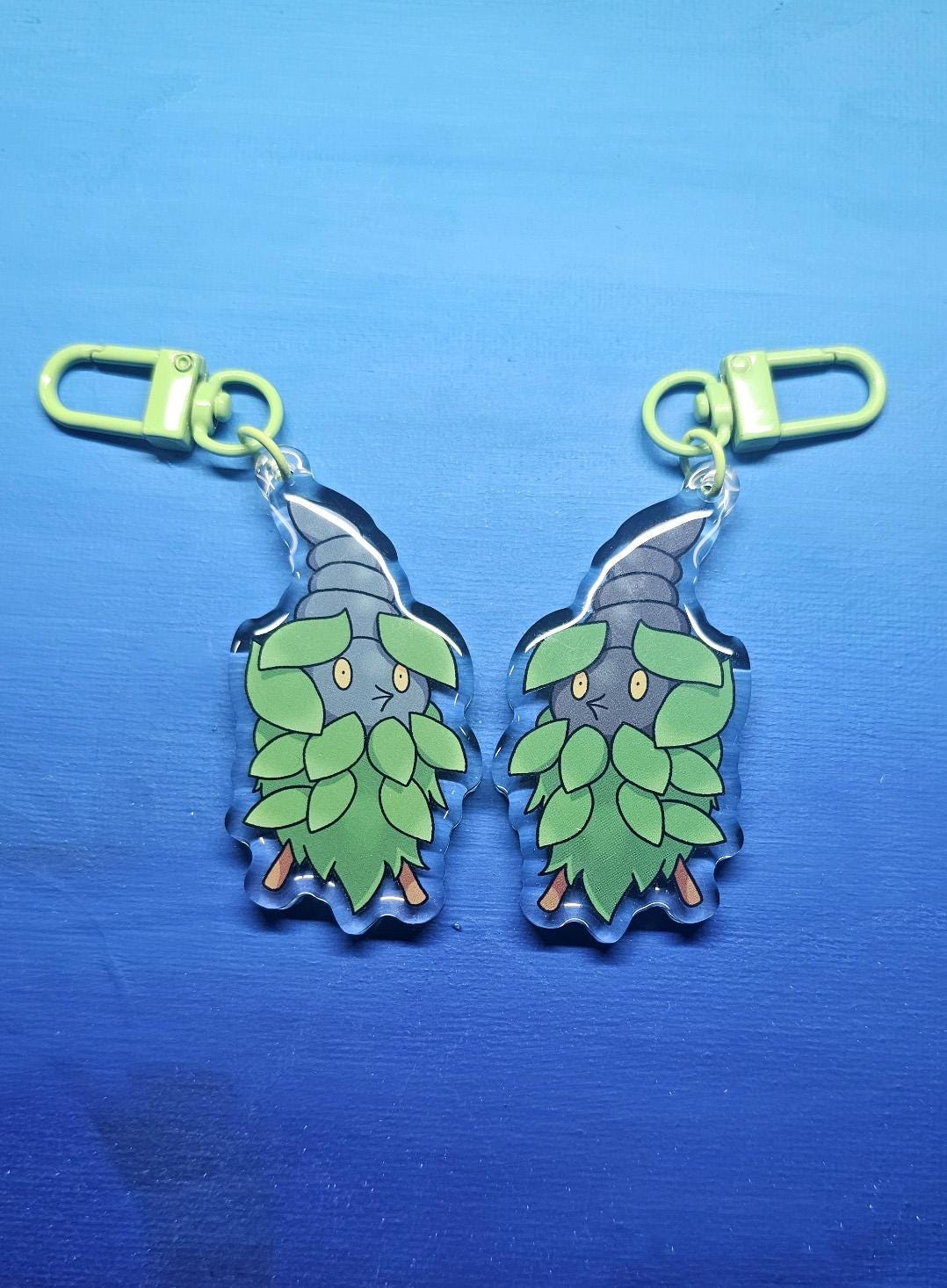 Double-Sided Burmy Plant Cloak Charm