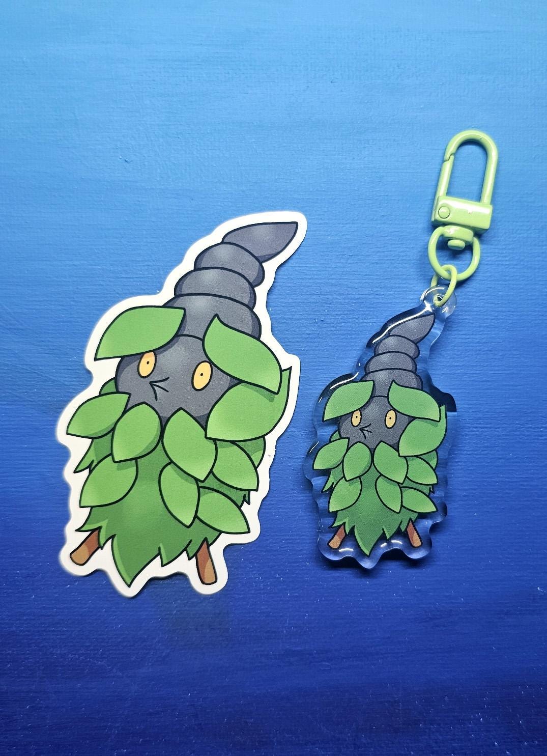 Double-Sided Burmy Plant Cloak Charm